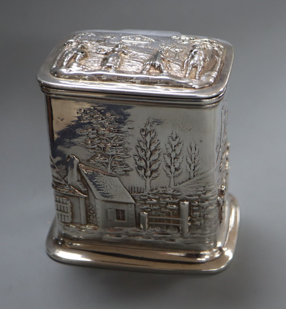 A late Victorian repousse silver rectangular tea caddy?, Aldwinckle & Slater, London, 1891, 9cm, 6oz.